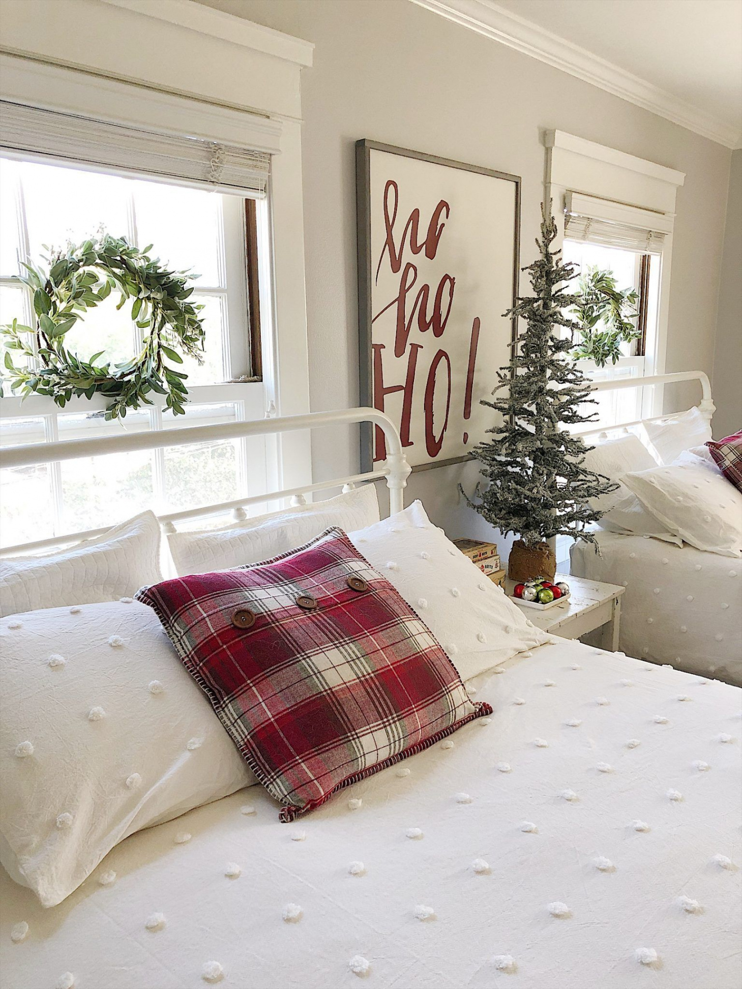 Best Christmas Bedroom Decor Ideas - DIY Bedroom Decorations