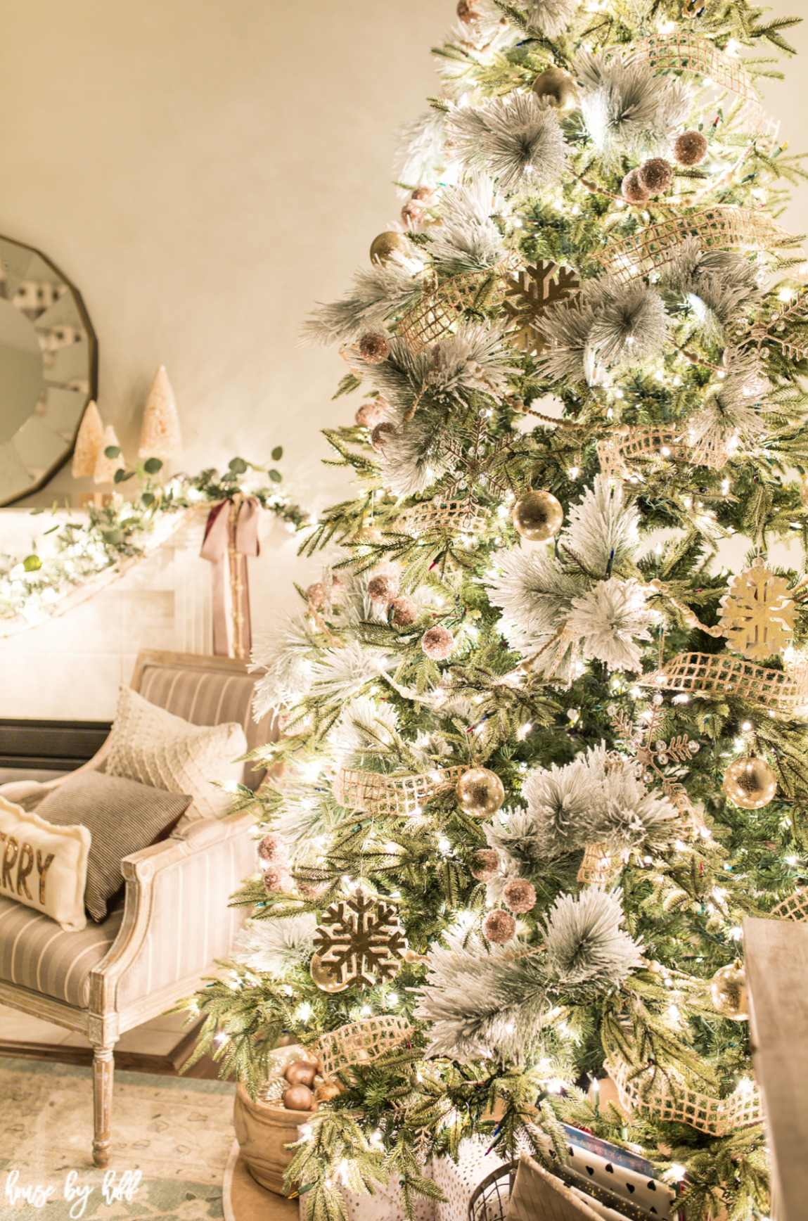 Best Christmas Tree Decorations and Ideas for the Holidays