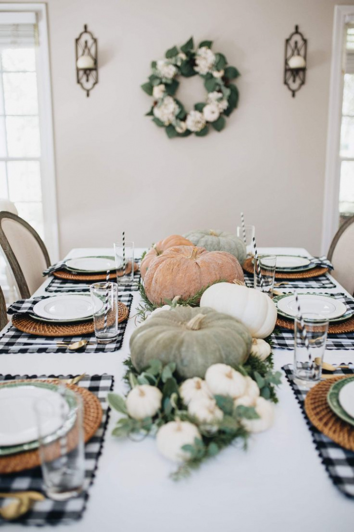 Black & White Gingham Fall Thanksgiving Tablescape  Thanksgiving