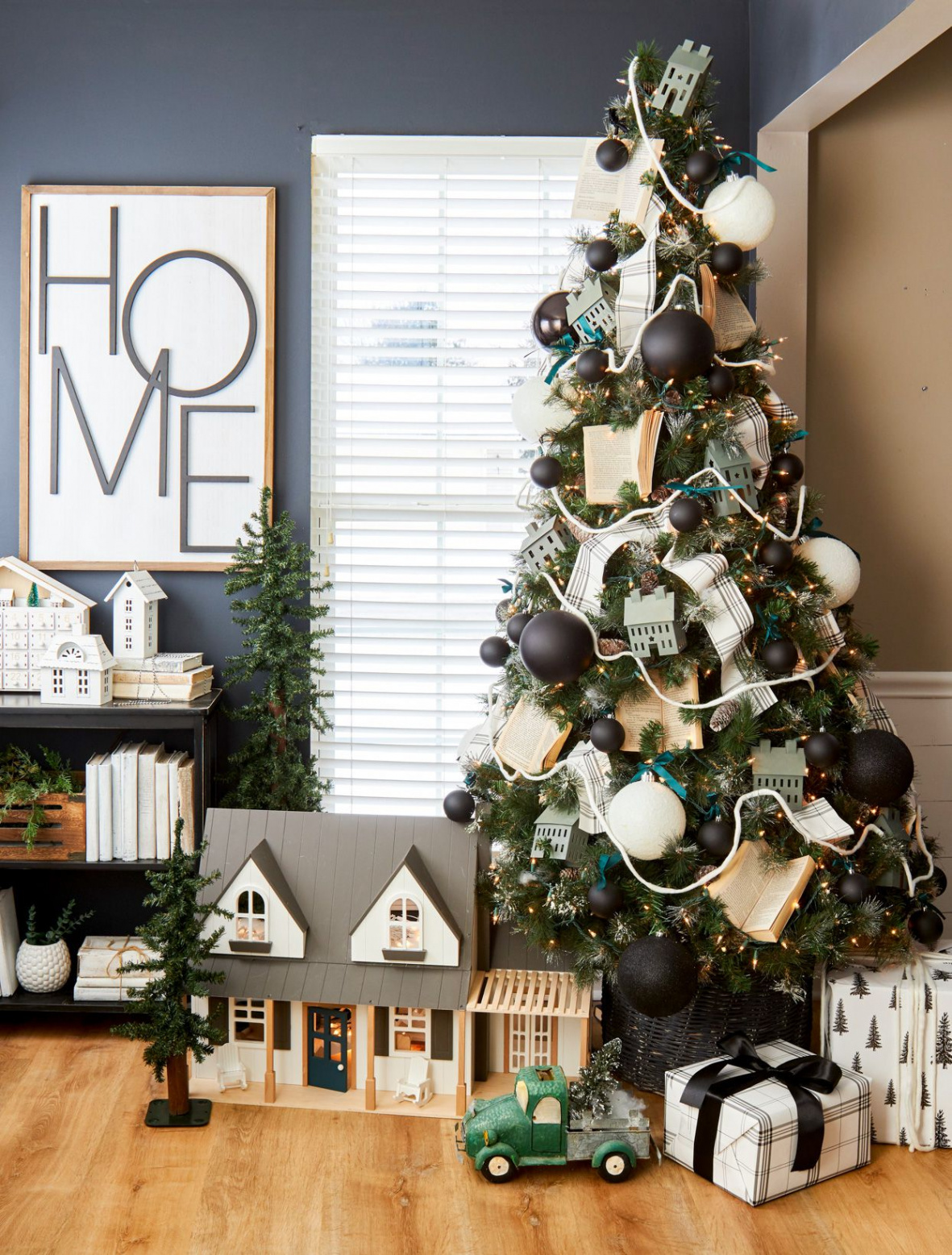 Black Christmas Tree Ideas for a Modern Holiday Look