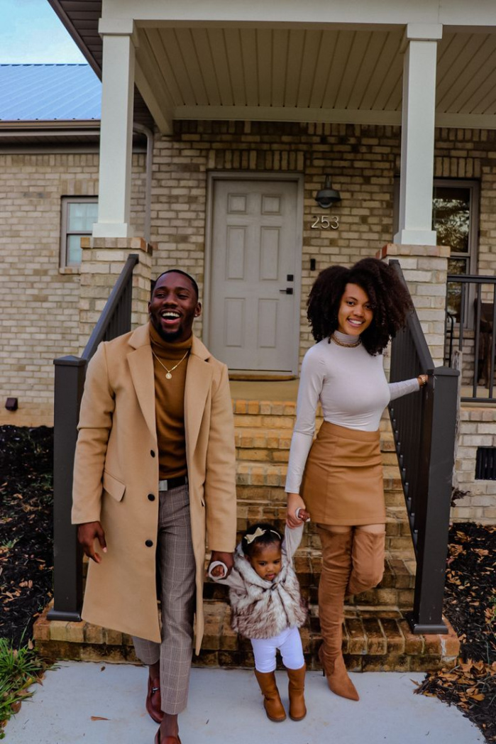 Black families fall photoshoot  Fall family photo outfits, Fall