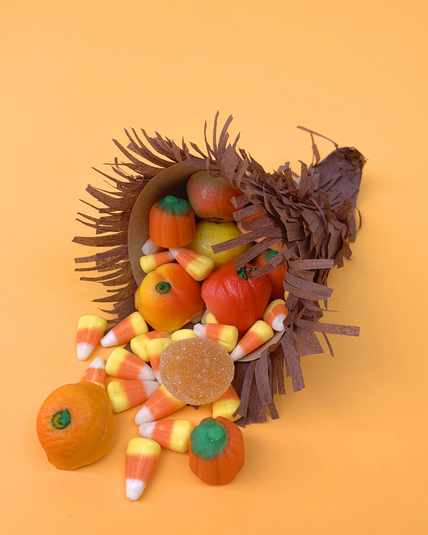 Candy Cornucopia Thanksgiving Craft - Happiness is Homemade