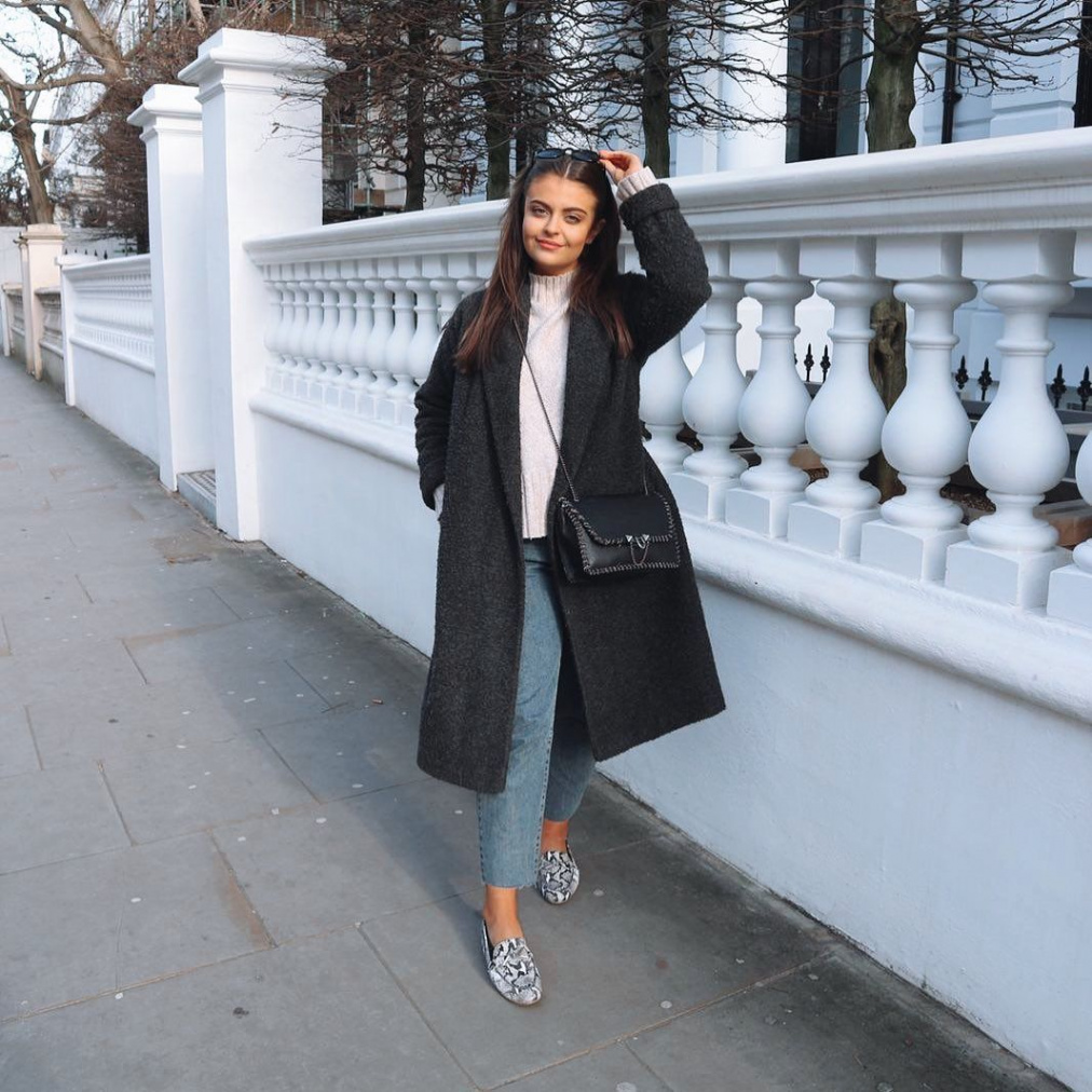 chloe  everyday midsize style on Instagram: “It feels wrong