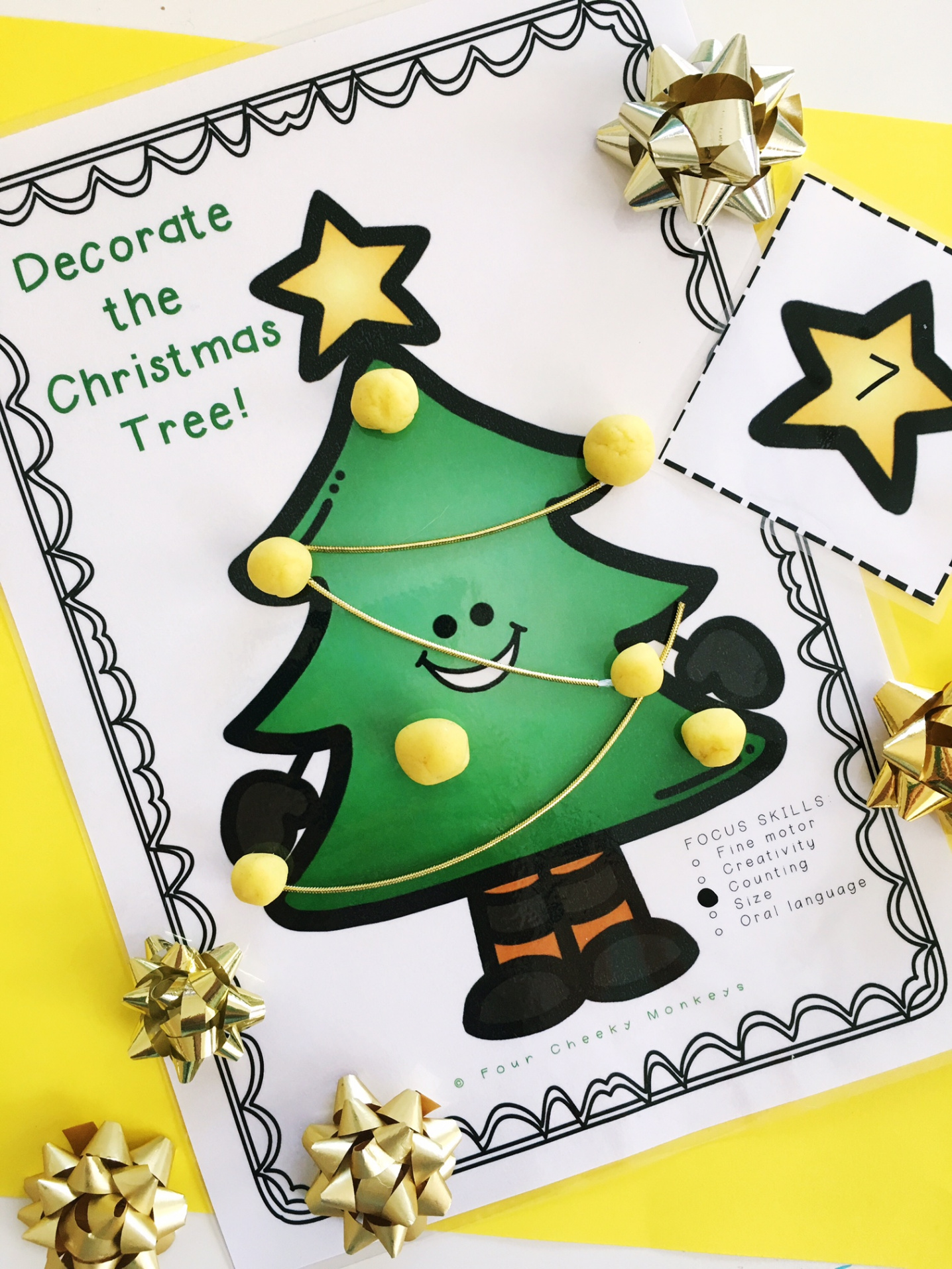 Christmas Activities for Kids - make these cute Christmas Tree