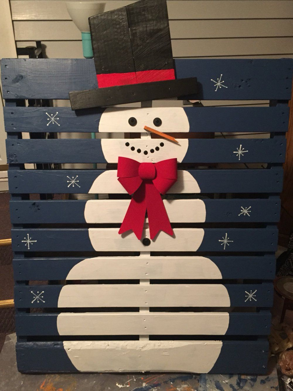 Christmas Pallet Ideas You Can Easily DIY  Pallet christmas