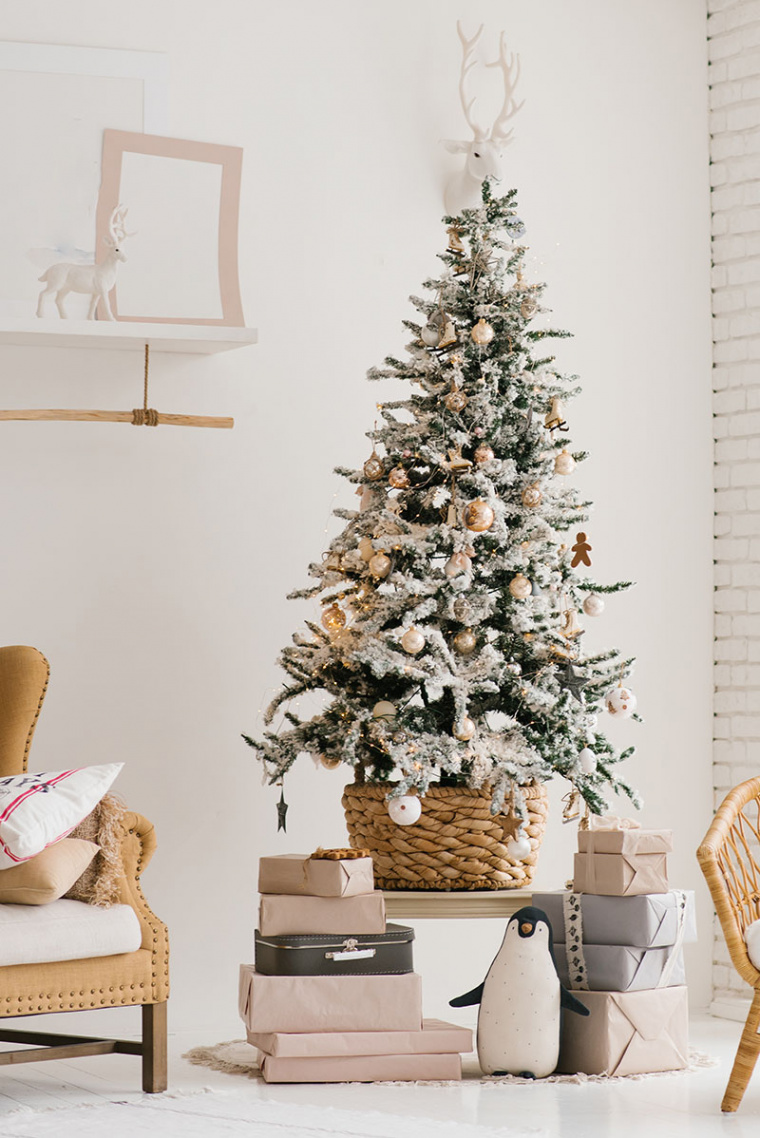 Christmas Tree Ideas For Your Apartment - Haley Residential Blog