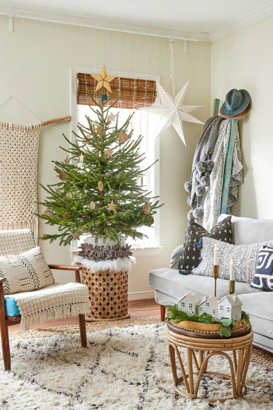 Clever Christmas Tree Ideas for Small Spaces