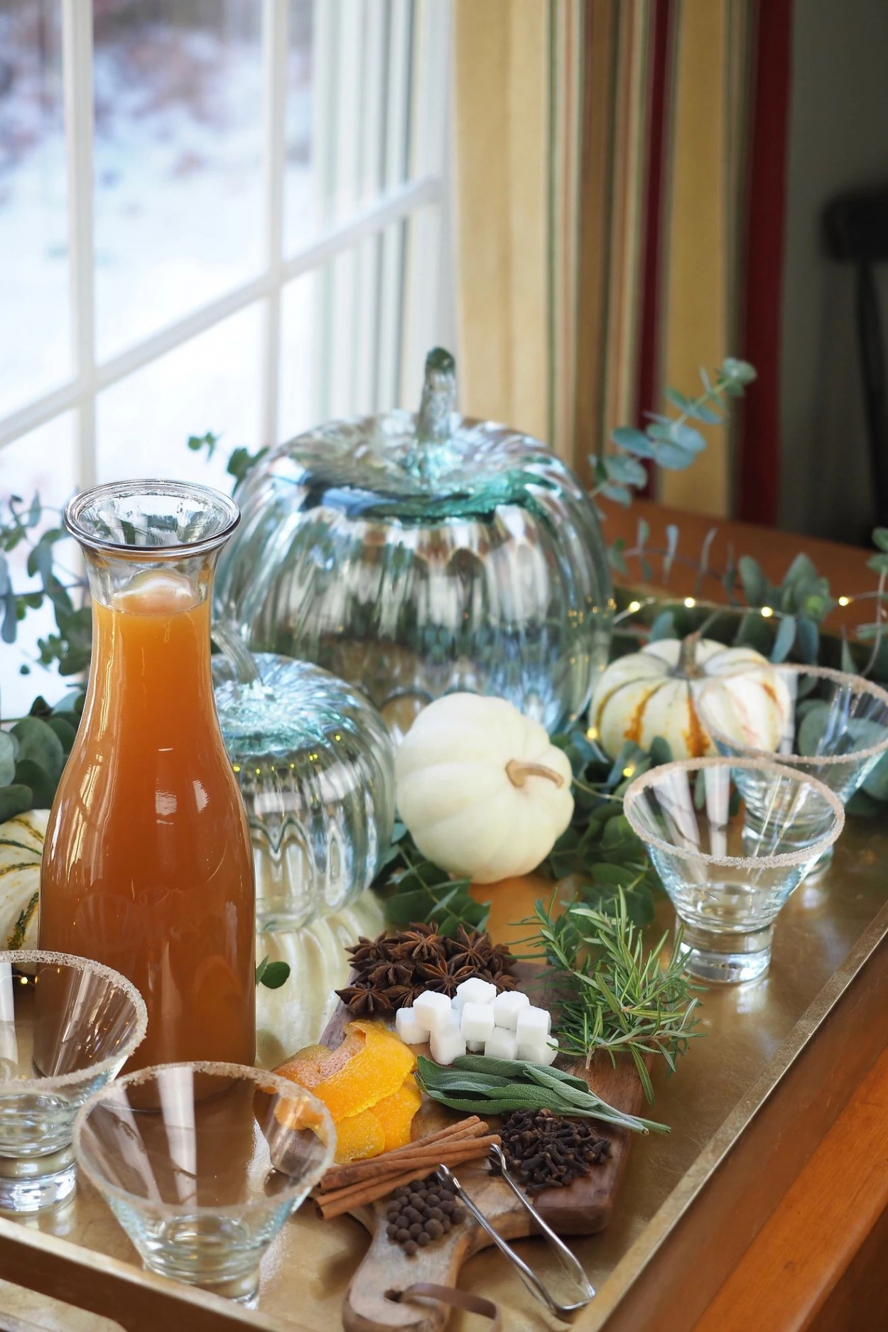 Easy DIY Thanksgiving Decorations - Elegant Thanksgiving Decor