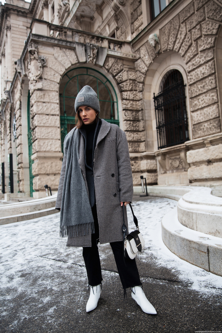 HOW TO FALL BACK IN LOVE WITH YOUR WINTER WARDROBE — VIENNA