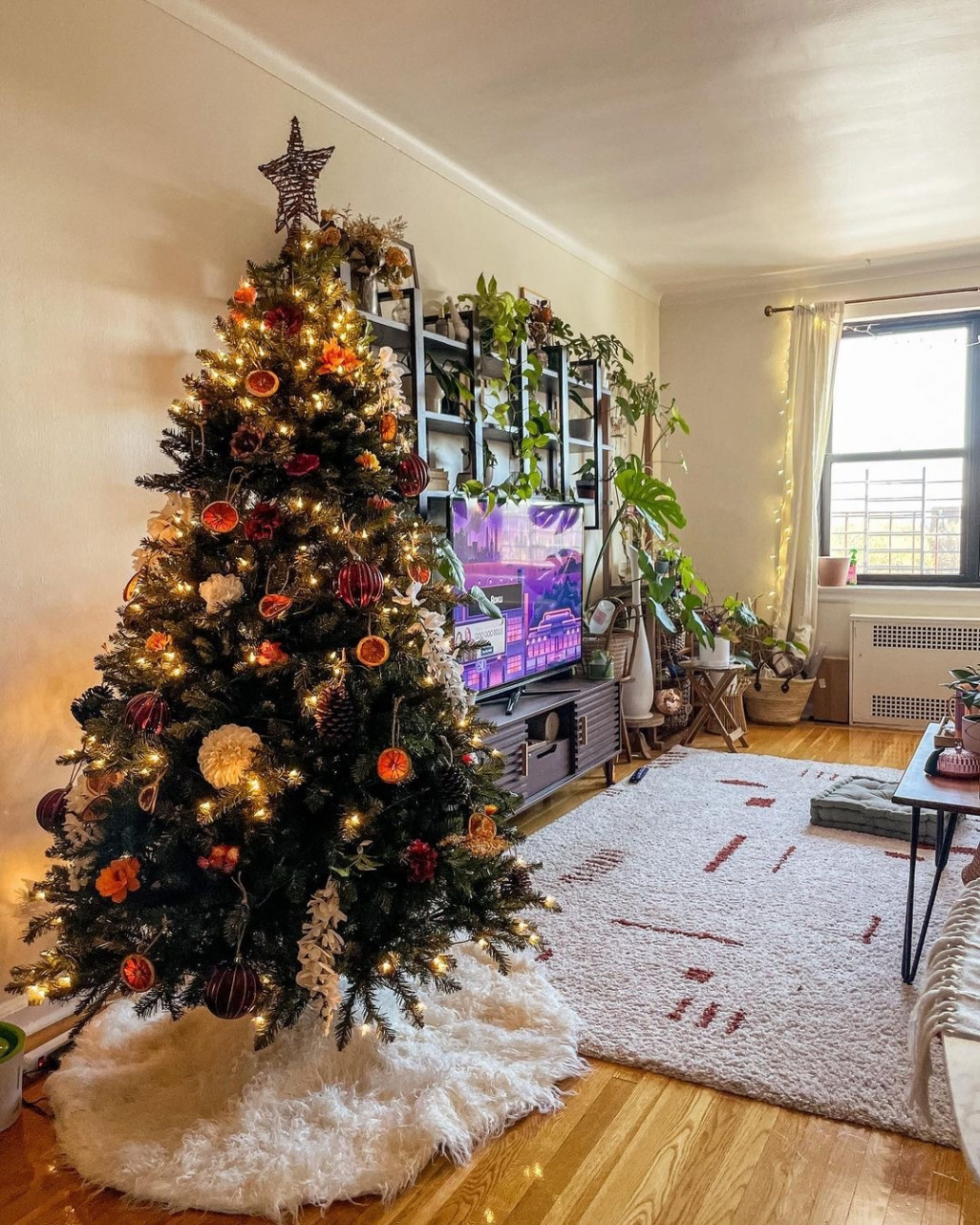 Maintain a Christmas Tree in Your NYC Apartment  StreetEasy