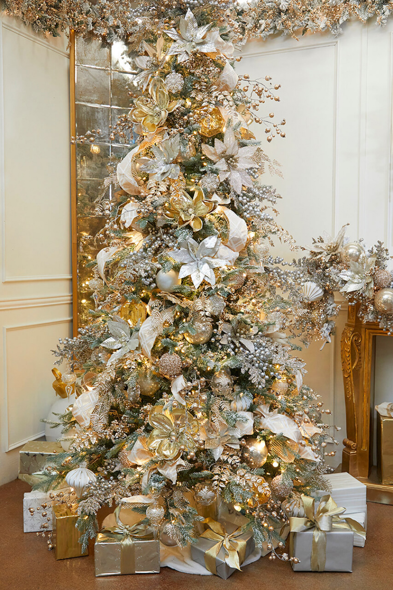 Natural Elegance  Christmas Tree Bundle  Decorator