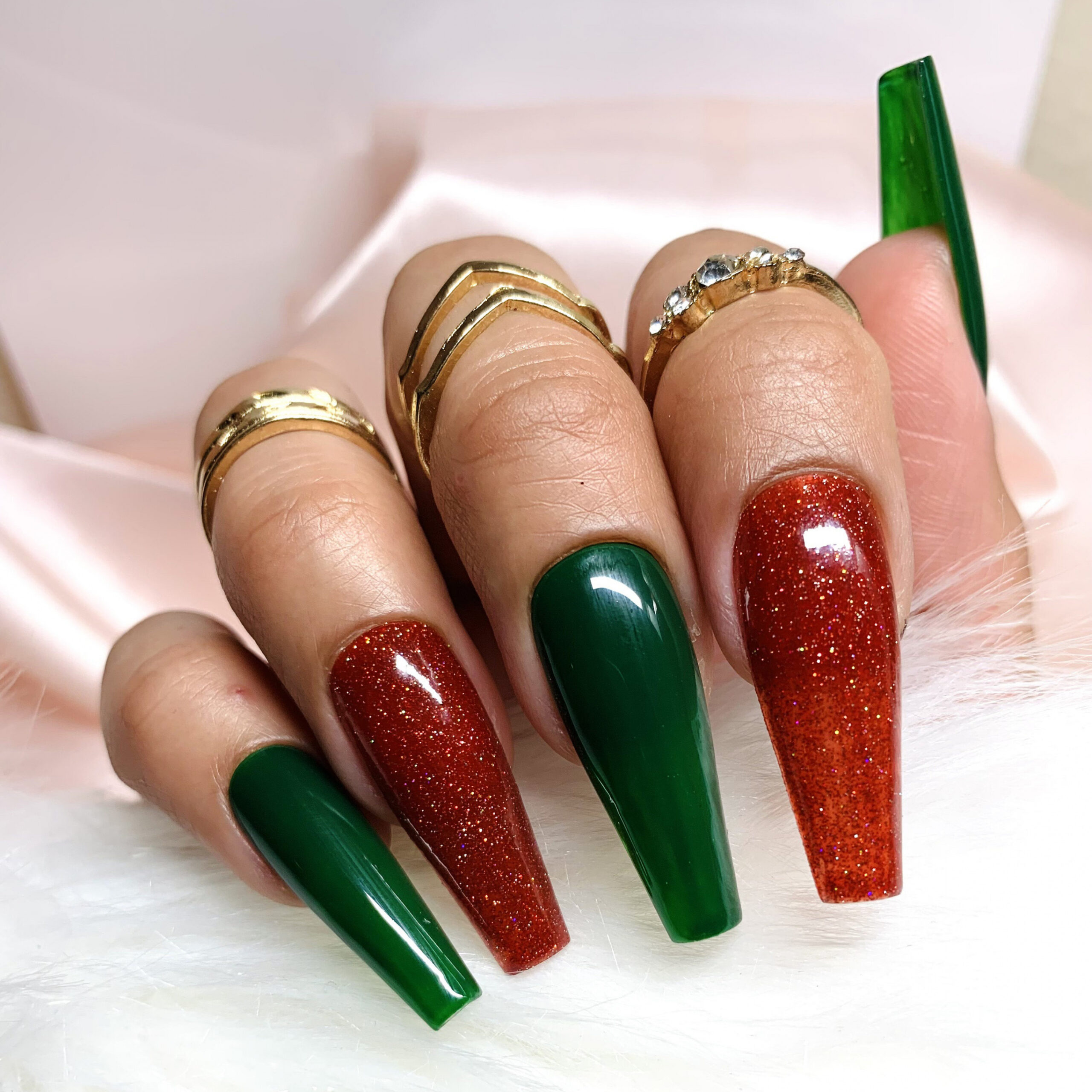 Red Green Christmas Nails Holiday Nails Reflective Glitter - Etsy