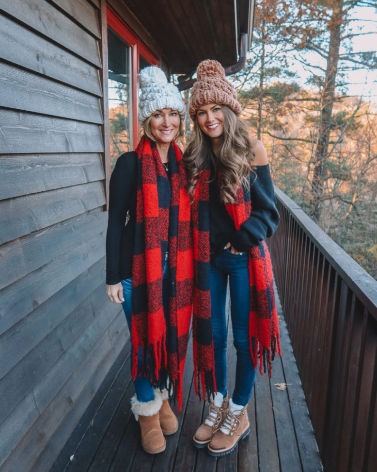 Thanksgiving Outfit Ideas - Southern Curls & Pearls