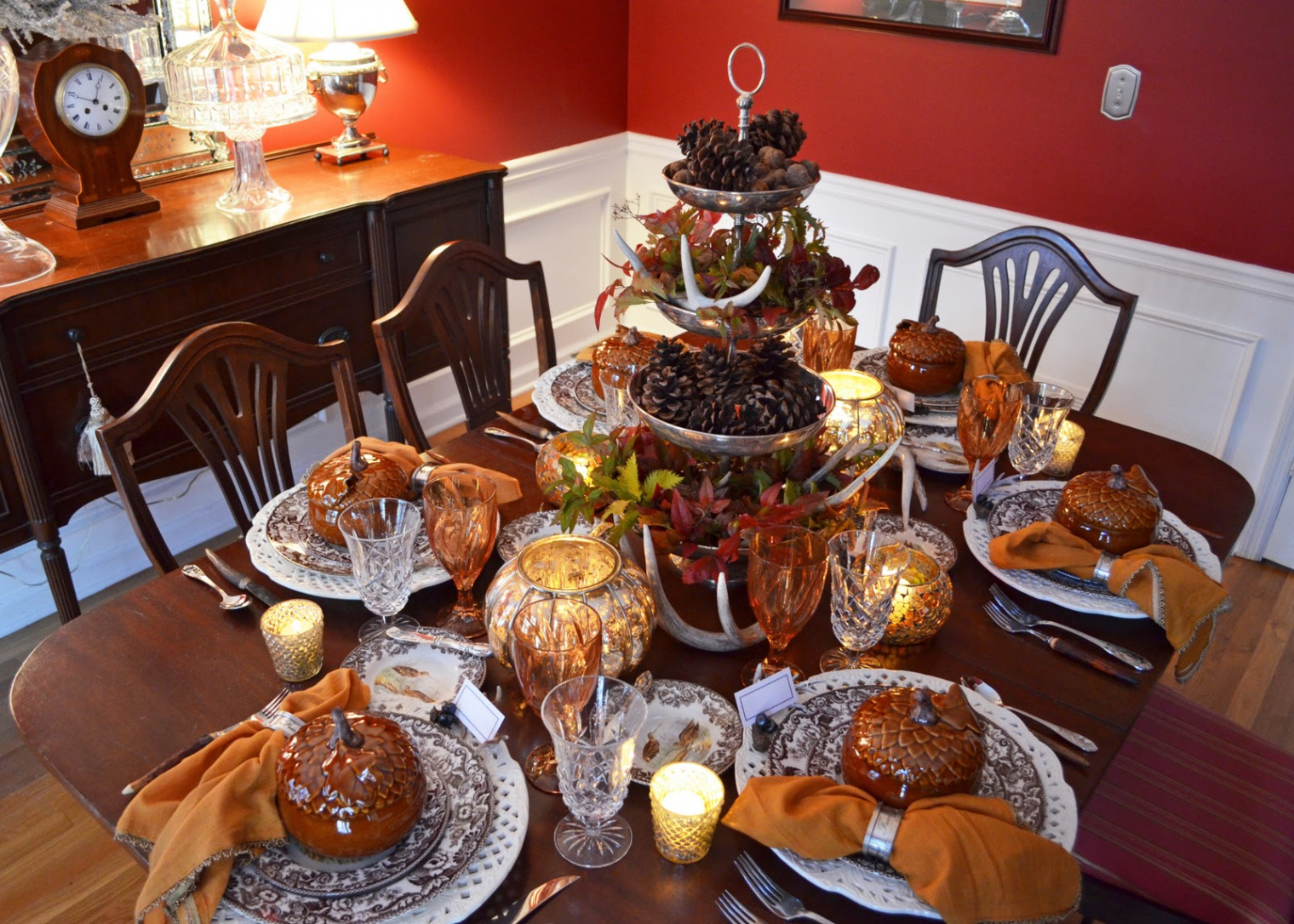 Thanksgiving Table Setting with Nature Themed Centepiece – Between