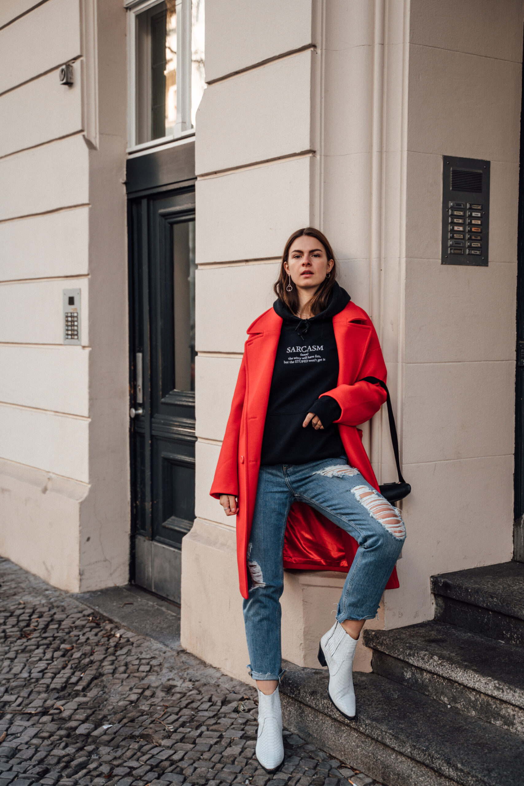 Wearing a red coat in winter  Fashionblog Berlin