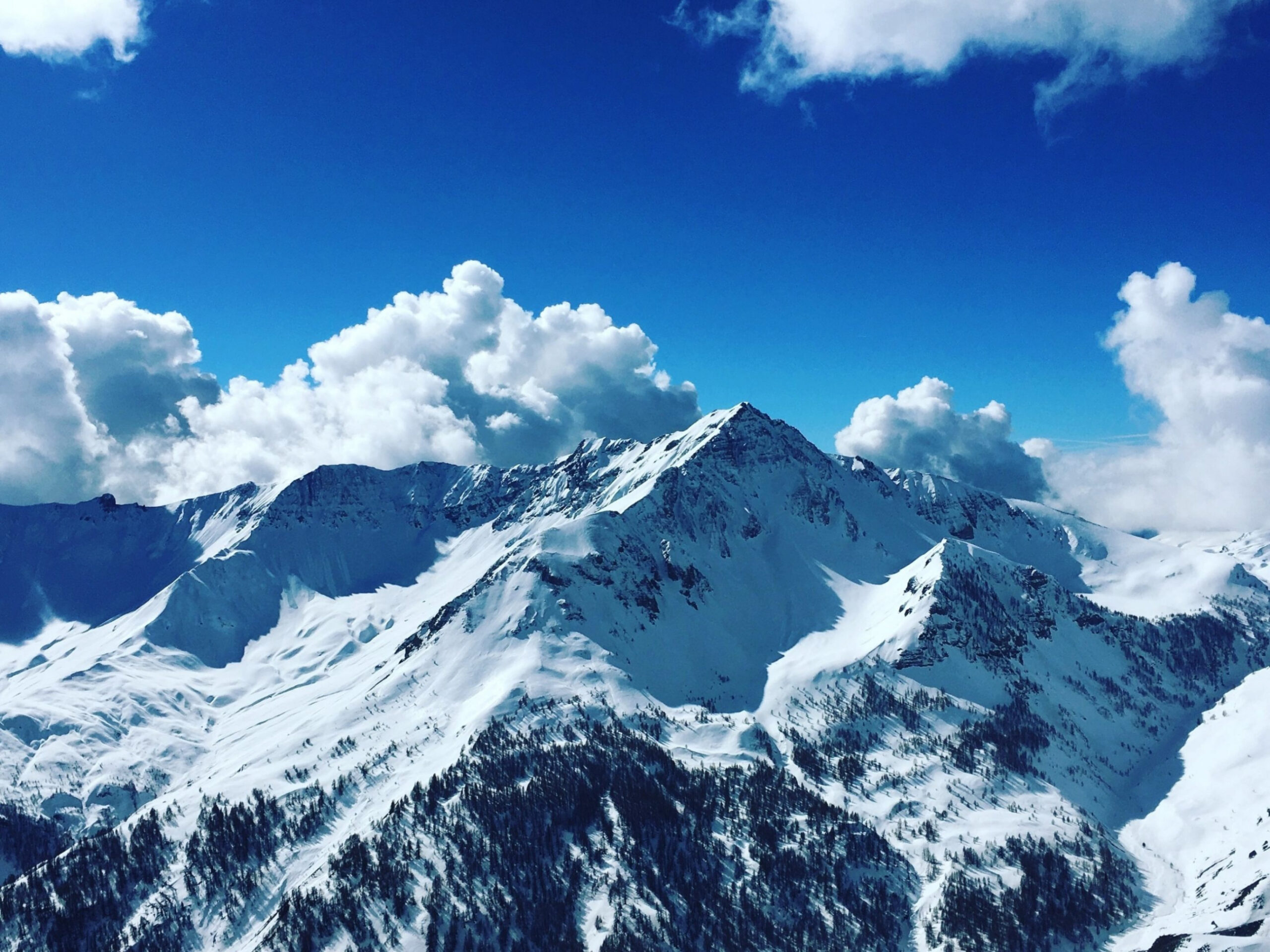 Winter Snow Mountain Top Clouds iPad Wallpaper - HD iPad