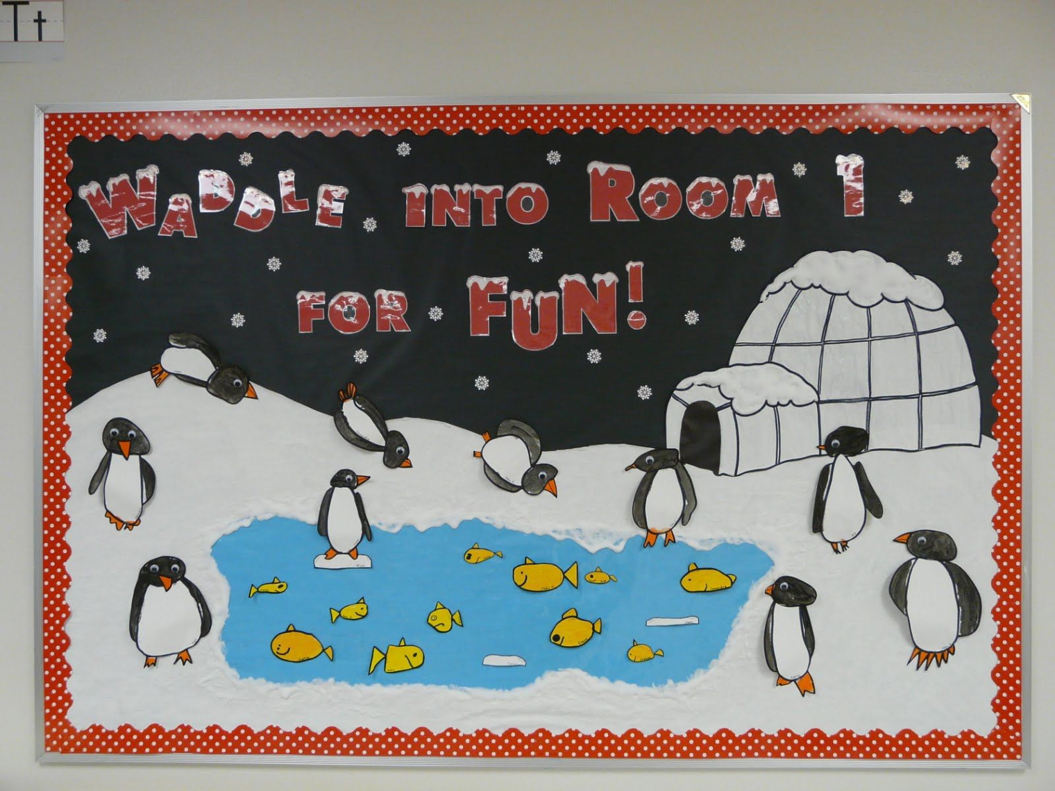 Bulletin Board Ideas: October   Preschool bulletin, Bear