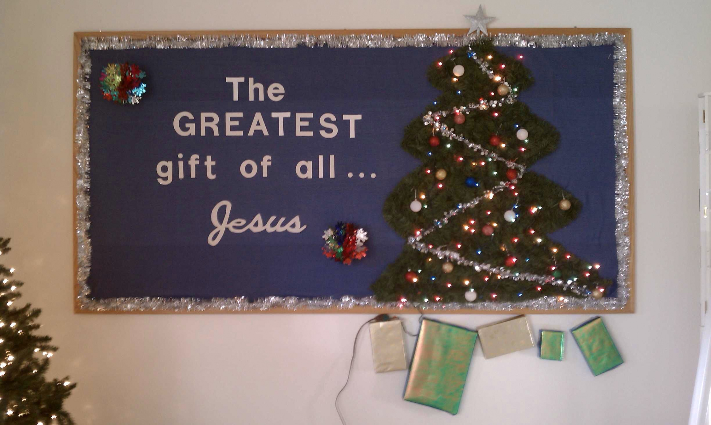 Christmas bulletin board idea for church