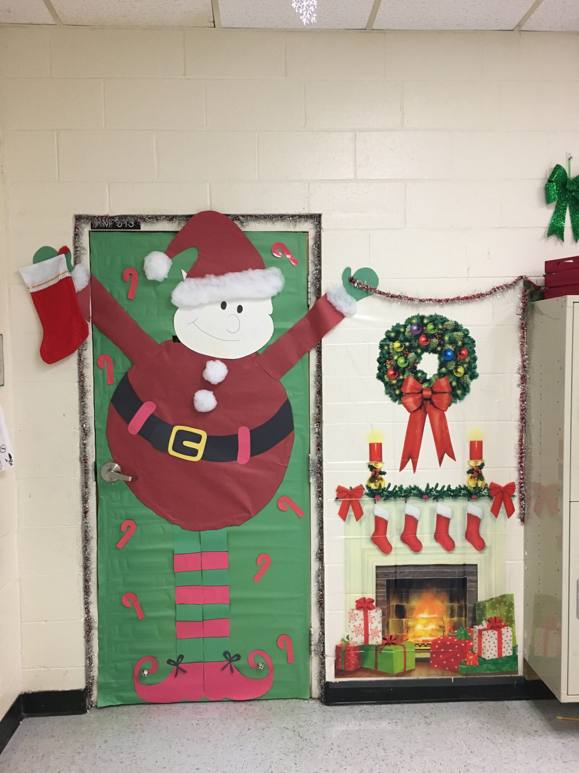 Christmas classroom door elf decoration!  Christmas classroom