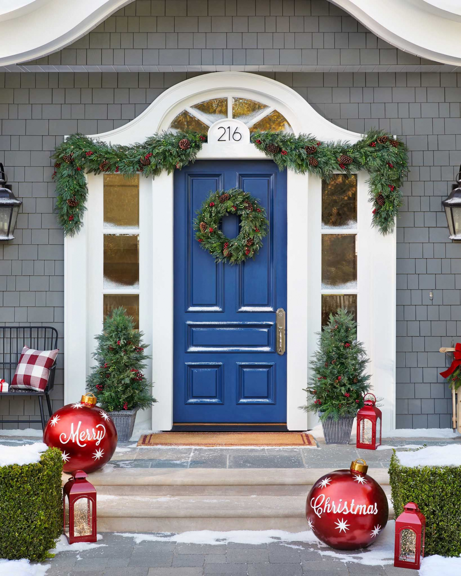 Christmas Door Decorations for a Grand Holiday Entrance