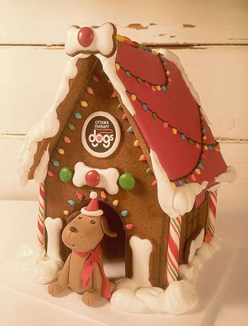 Christmas Gingerbread Doghouse by edible art Artist Catherine