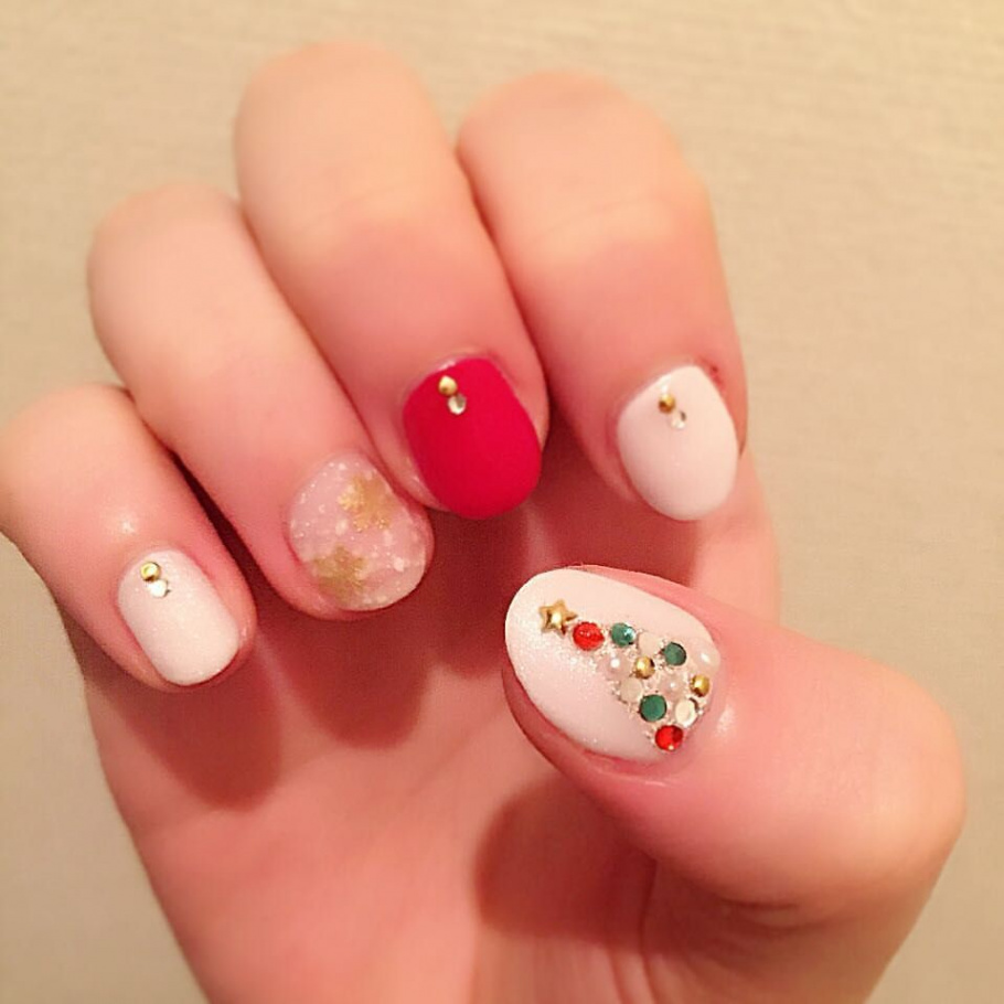 Christmas nails 🎄 #christmasinjapan #christmastree #nailart