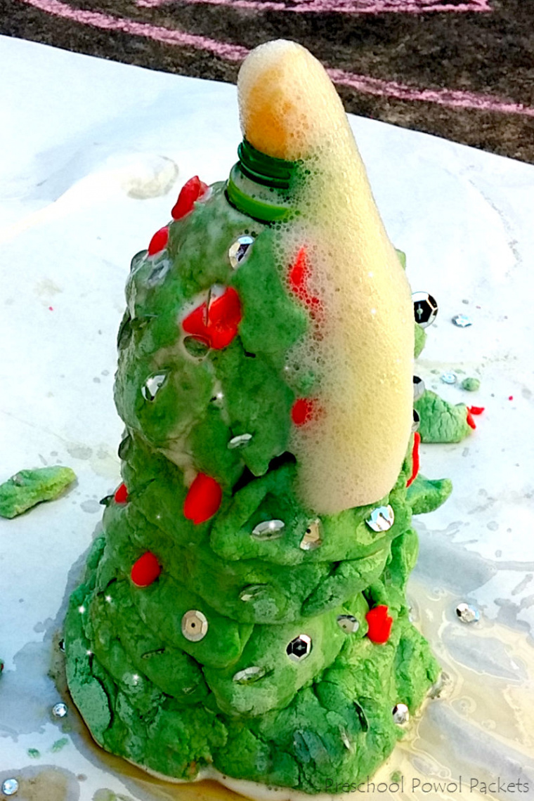 Christmas Science Activity: Sparkly Erupting Christmas Tree