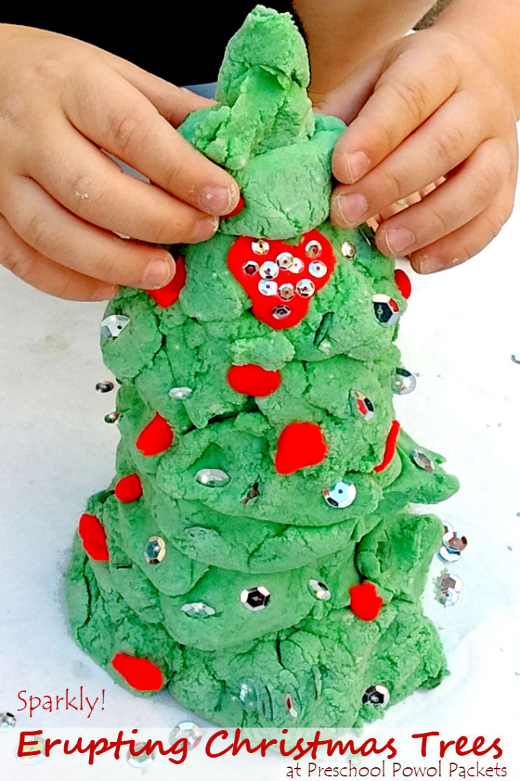 Christmas Science Activity: Sparkly Erupting Christmas Tree