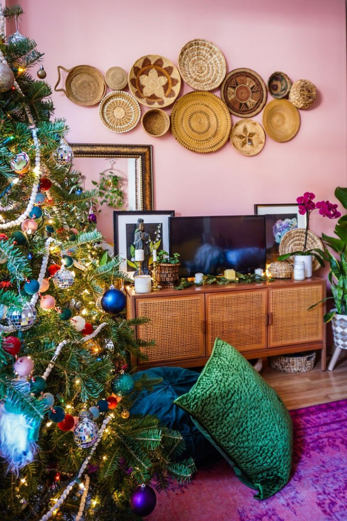 Colorful Christmas Decor: Boho & Eclectic Inspiration 🎄