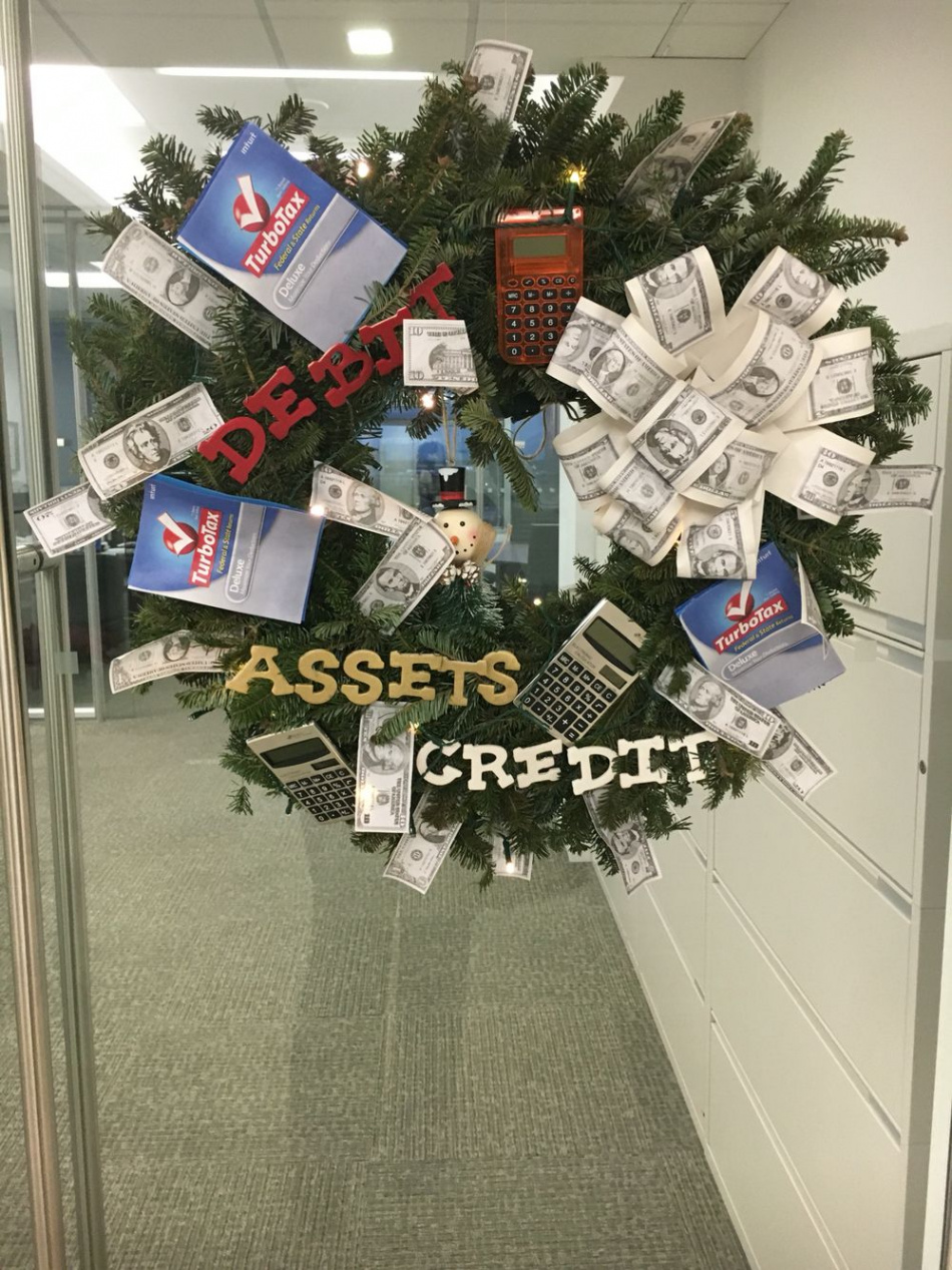 Creative Accounting Wreath for Office Decor