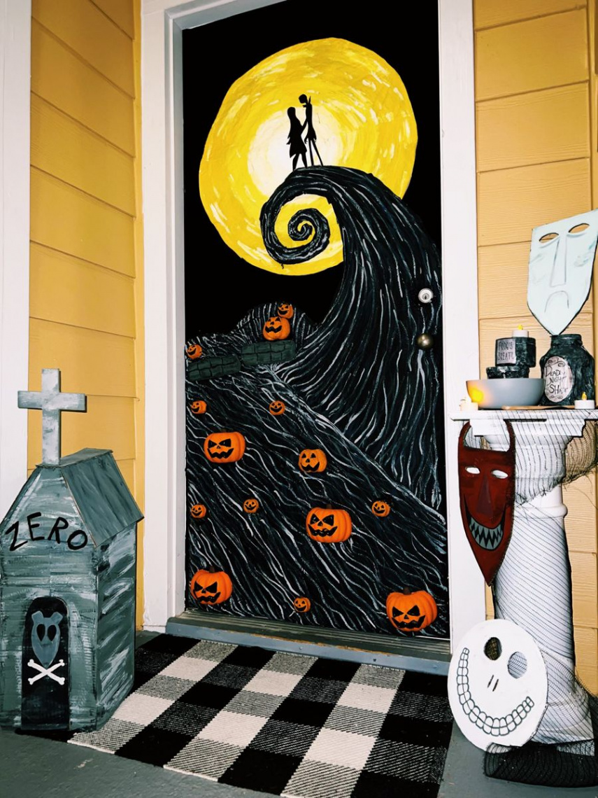 DIY - Create a Spooky Nightmare Before Christmas Door Decoration