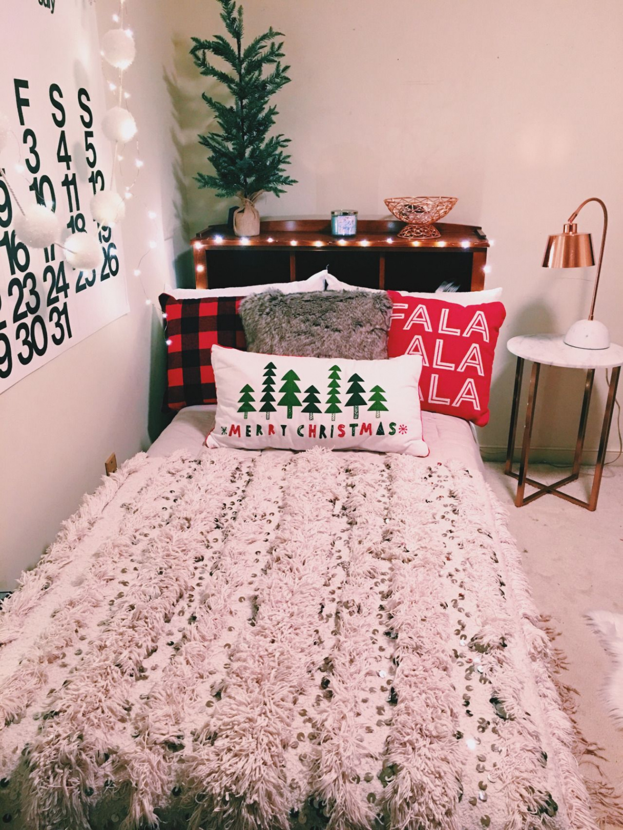 DIY holiday room decorations! (Click for youtube vid!) #diy