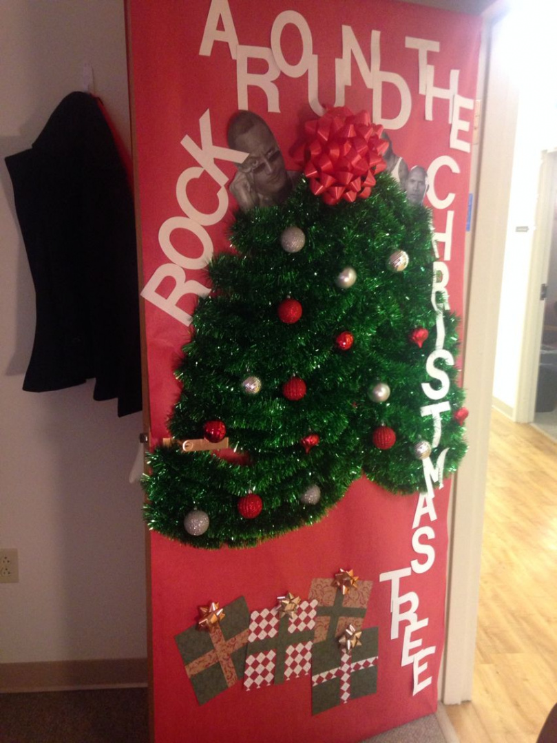 Festive and Funny Office Door Decorations for Christmas