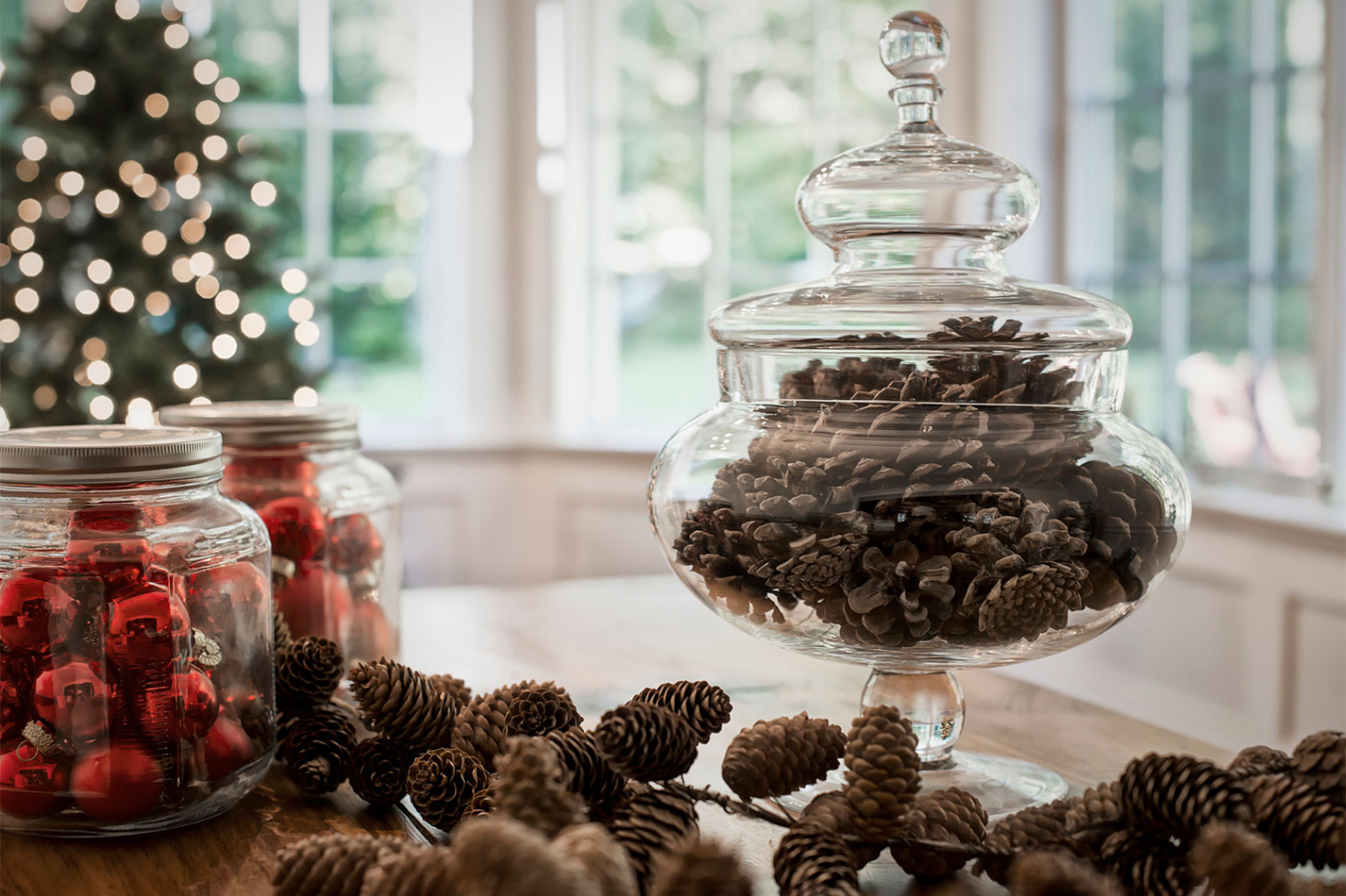 Festive Ways to Decorate for Christmas on a Tight Budget