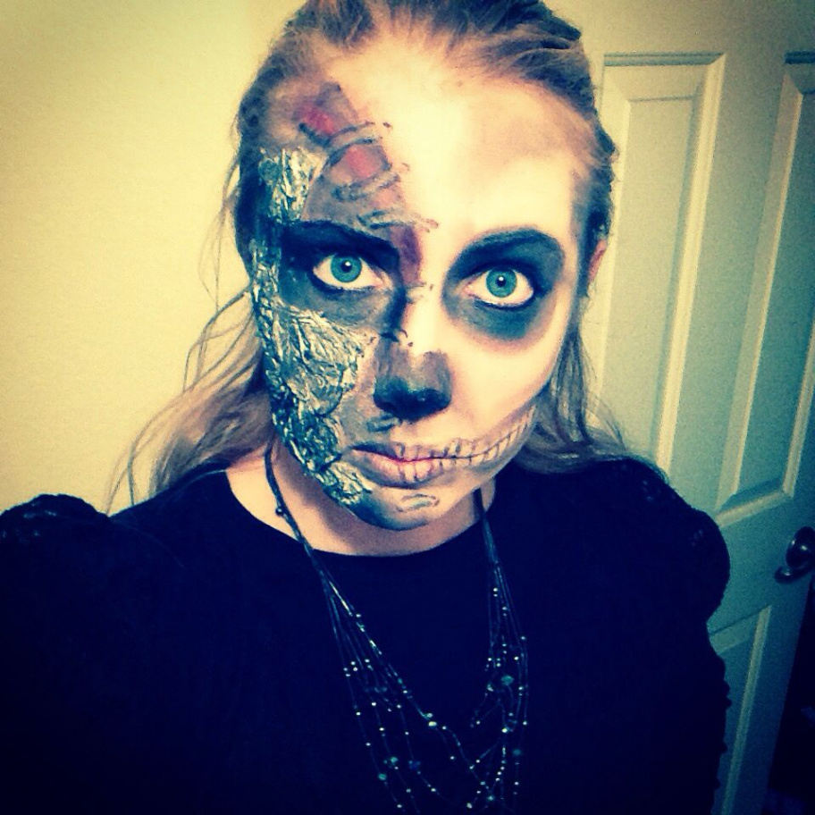 Half skeleton half zombie  Face makeup, Halloween face makeup