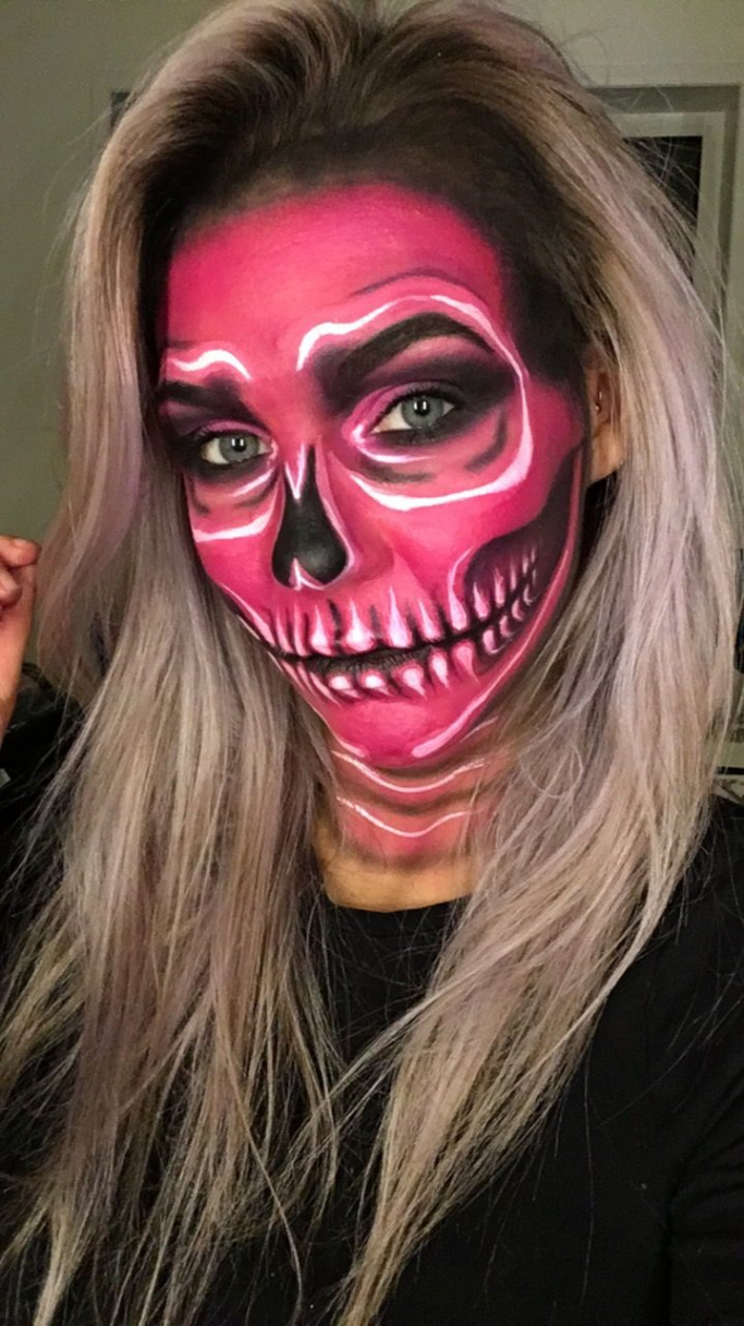 Halloween makeup - pink neon skull  Maquillaje dia, Maquillaje