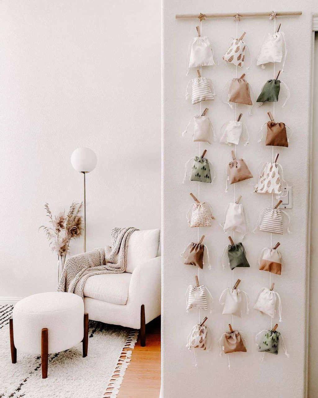 Minimalist Christmas Decorating Ideas Anyone Can Recreate