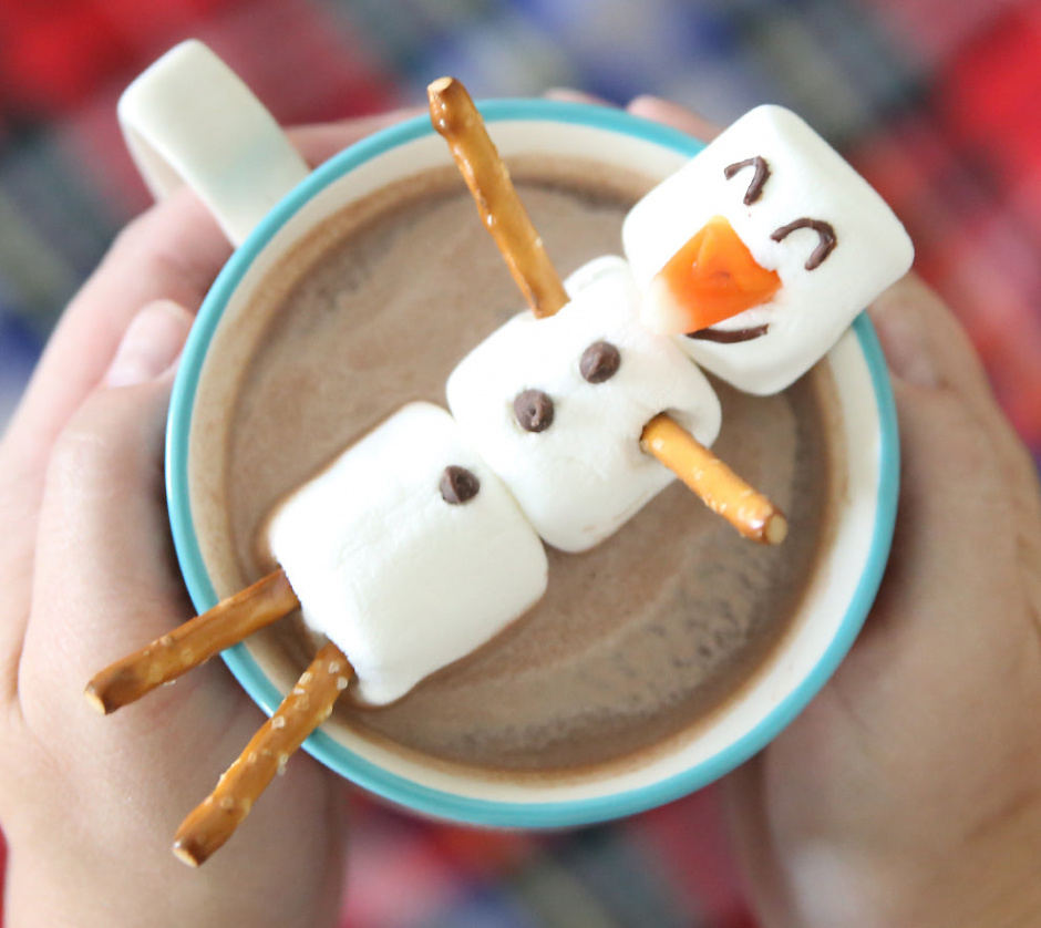 Our Favorite DIY Snow Day Activities - Hollamama