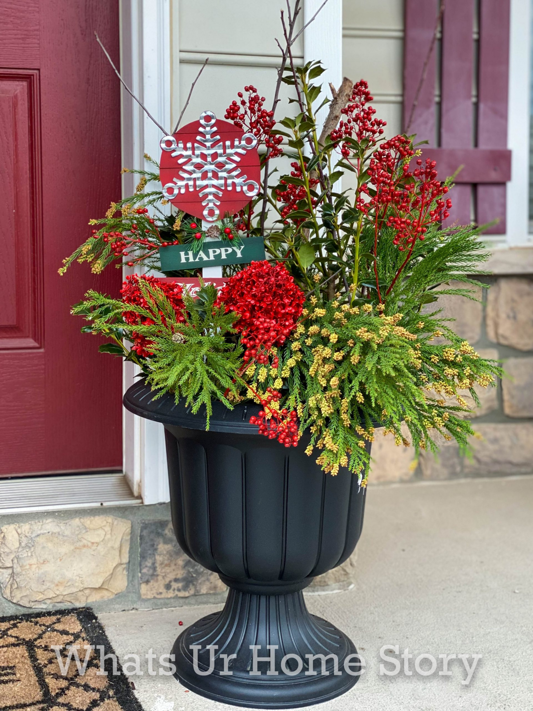 Outdoor Christmas Planter  Whats Ur Home Story