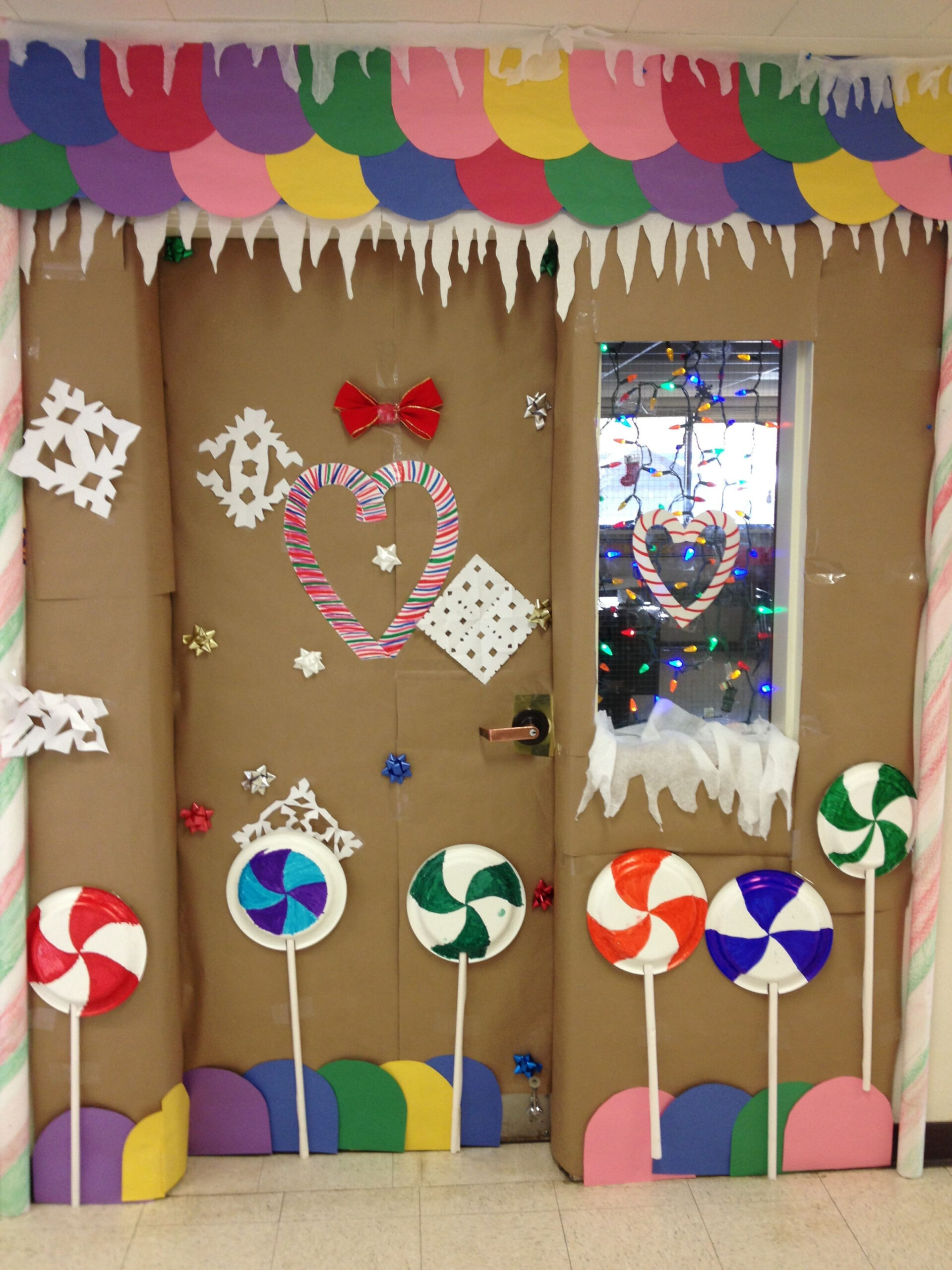 Pinterest gingerbread house door decoration - House and home