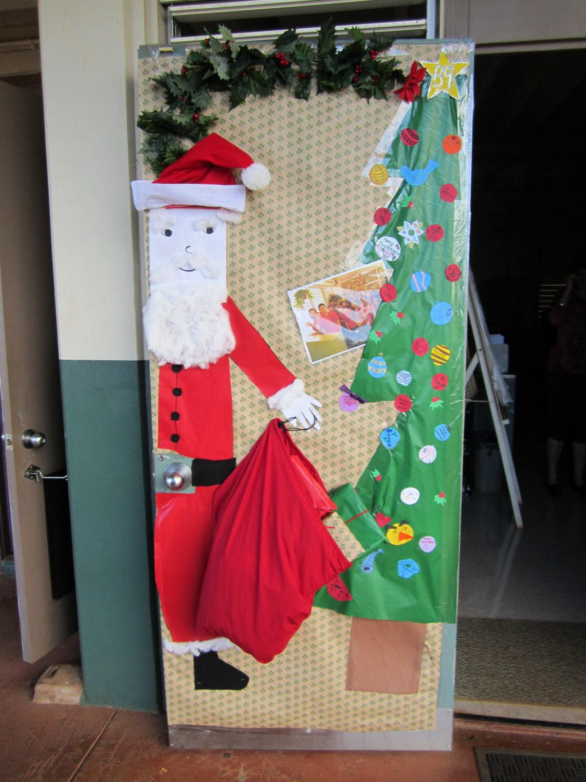 School Christmas Door Contest Winners   Intermediate Student