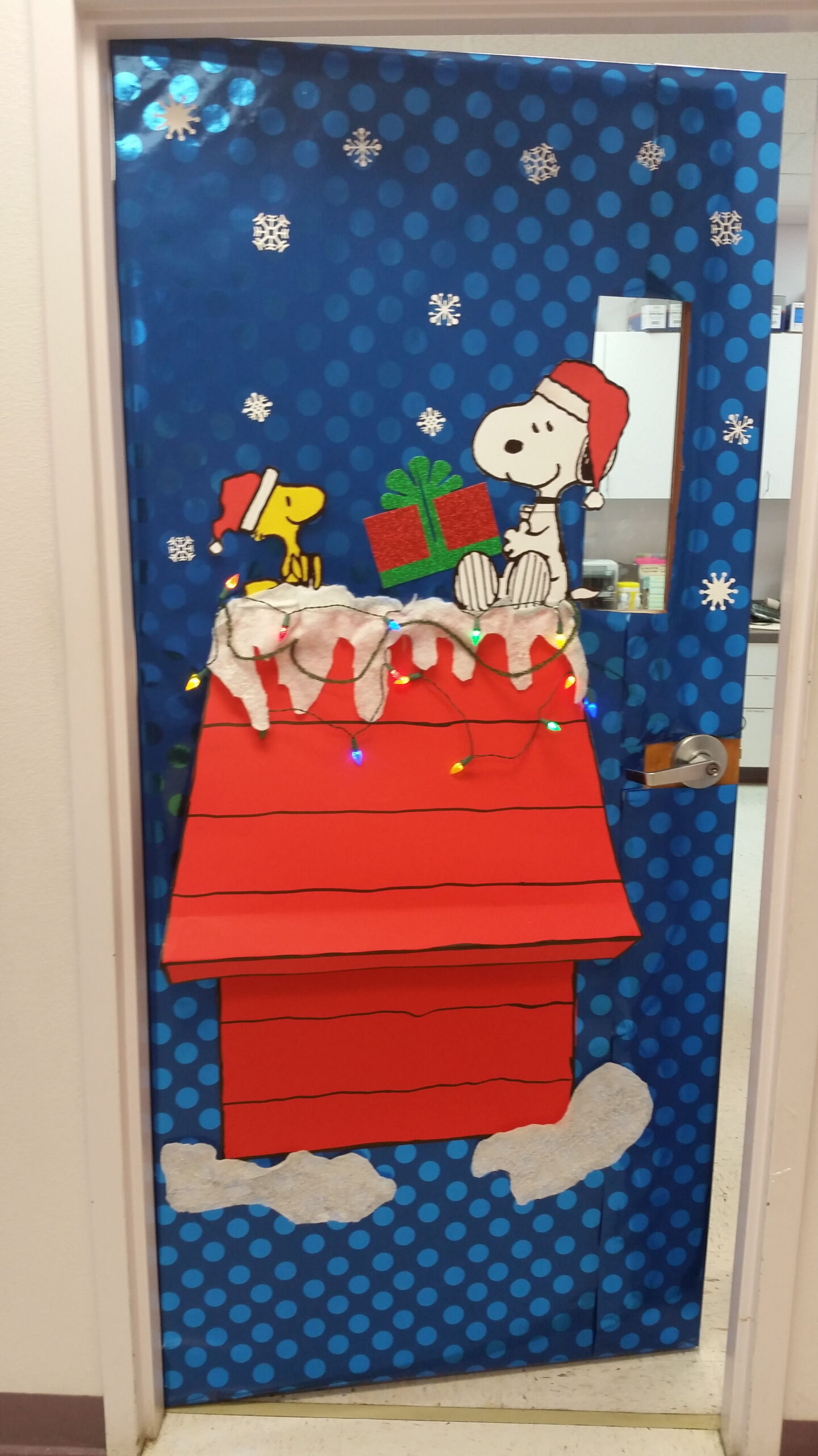 Snoopy and Woodstock xmas door  Christmas door decorating contest