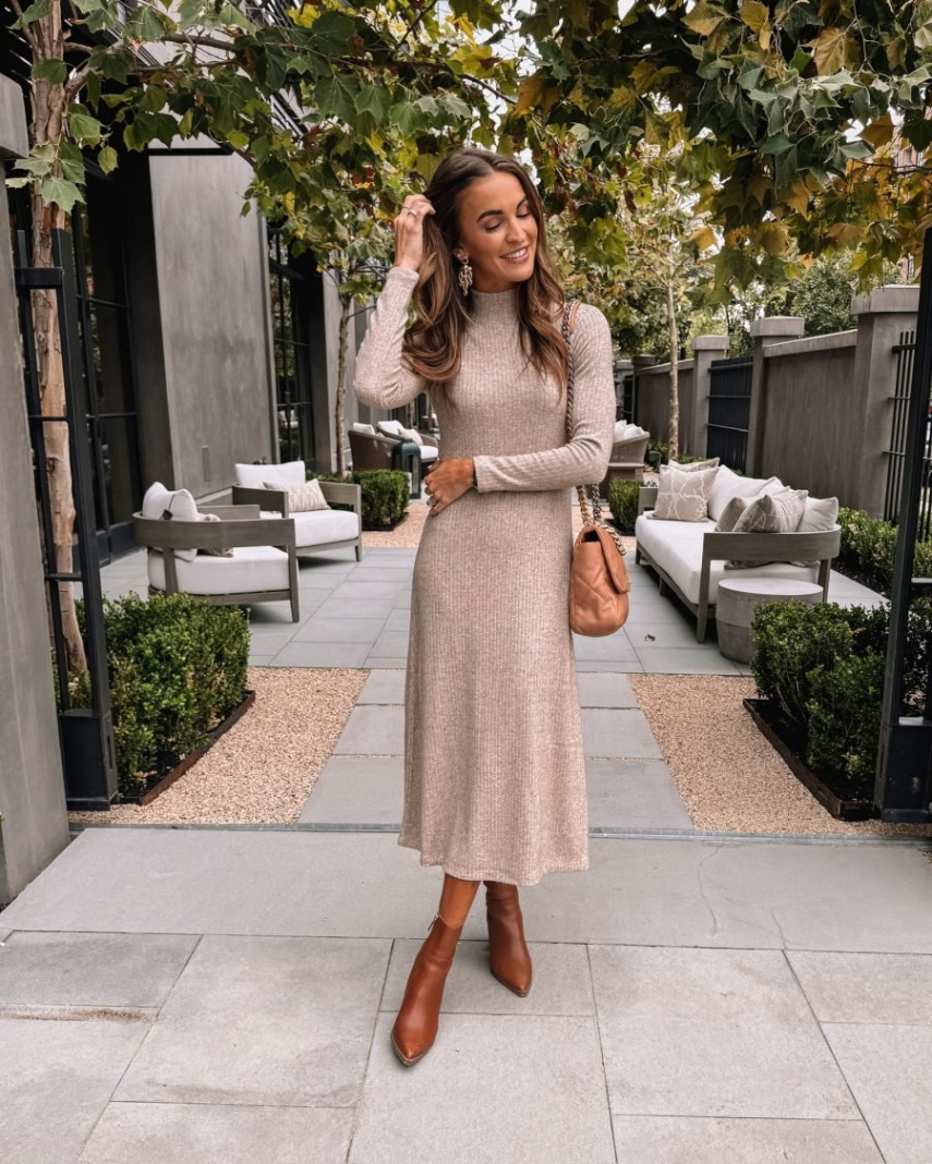 thanksgiving outfit ideas - Lauren Kay Sims