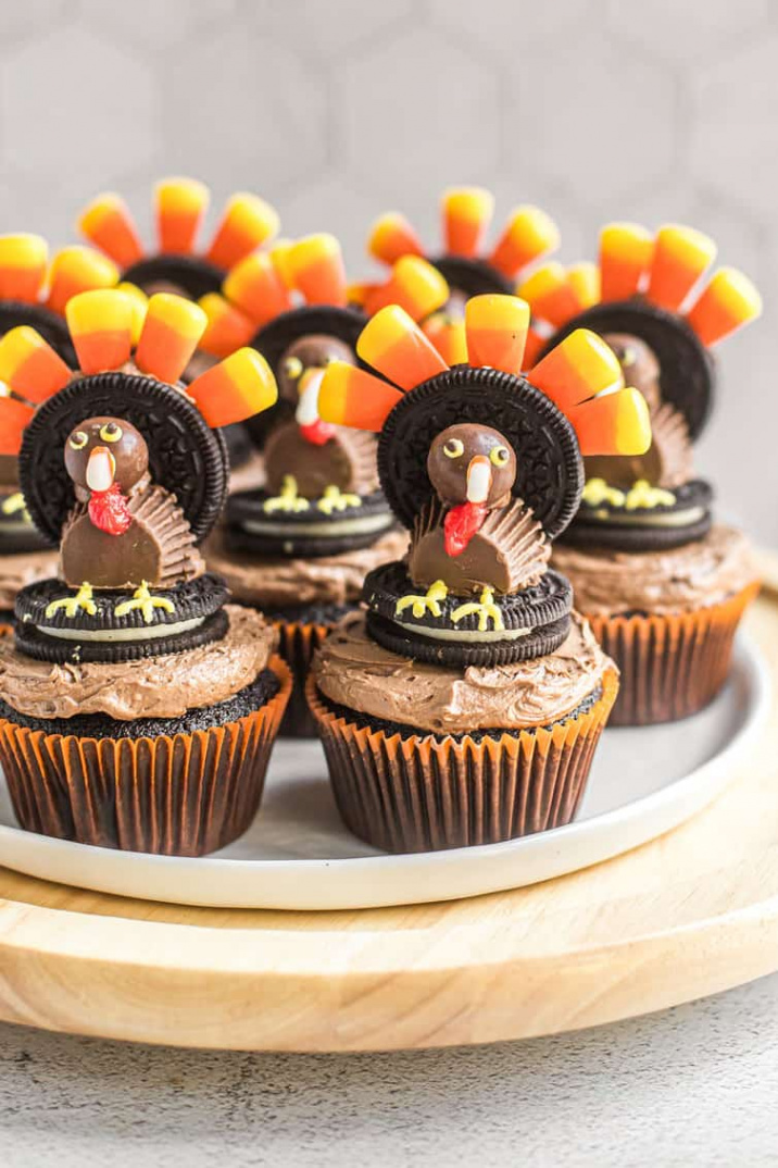 Thanksgiving Turkey Cupcakes - Brown Eyed Baker