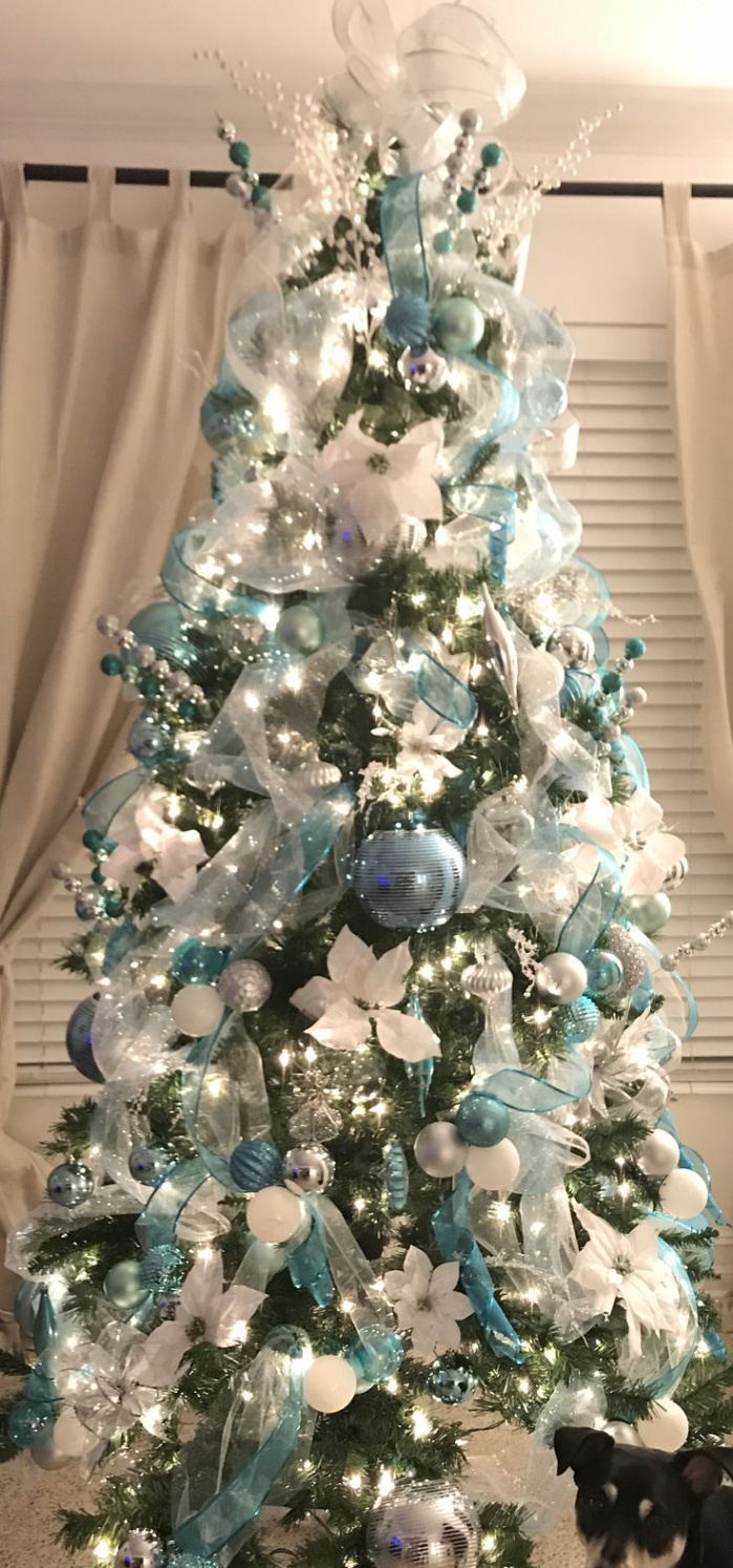 Winter wonderland #Christmas tree blue, silver and white decor