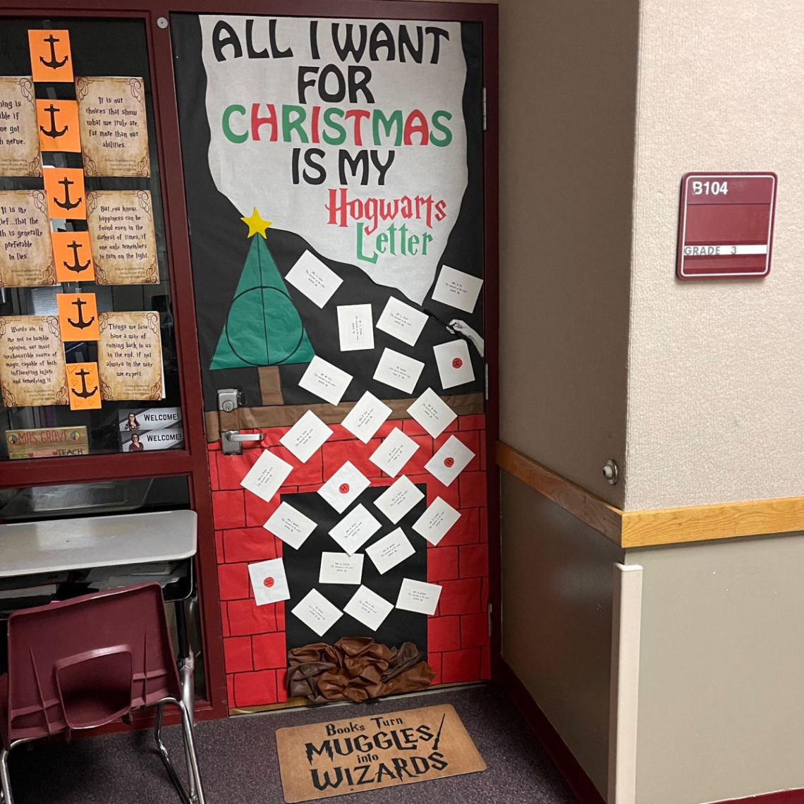 Christmas classroom door decoration- Harry Potter  Door