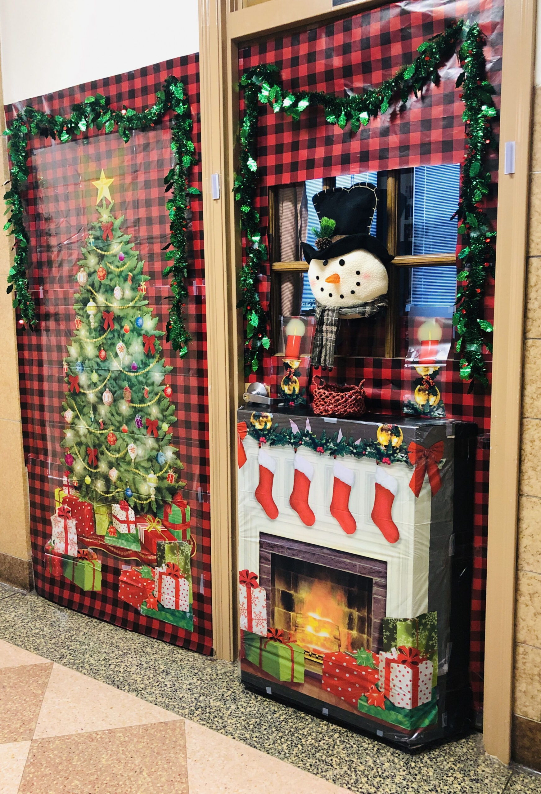 D Christmas door decor  Christmas classroom door, Door