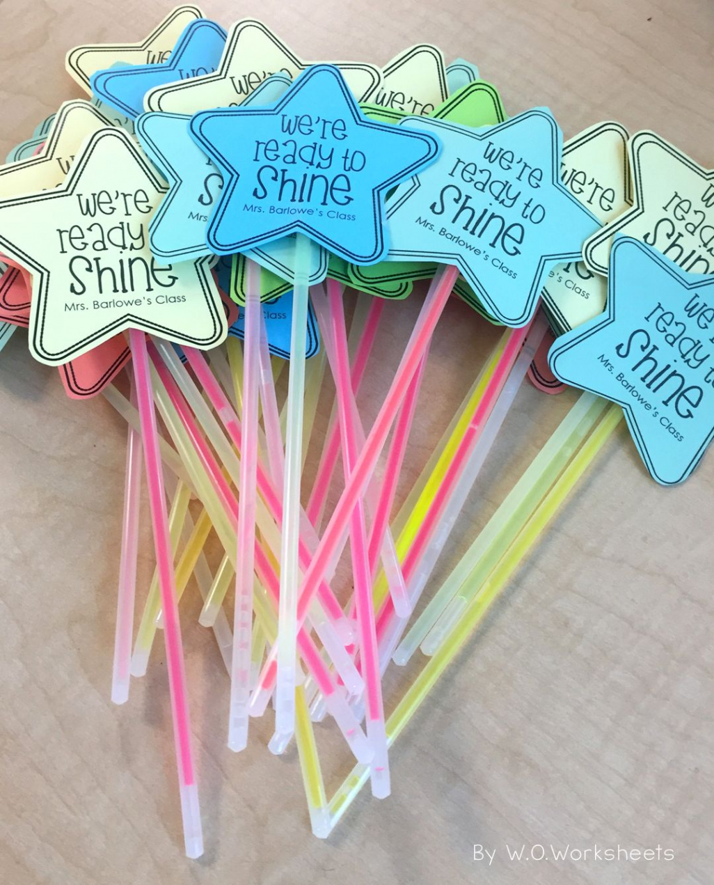 Pin by Esthela Rios on grad in   Student teacher gifts, Back