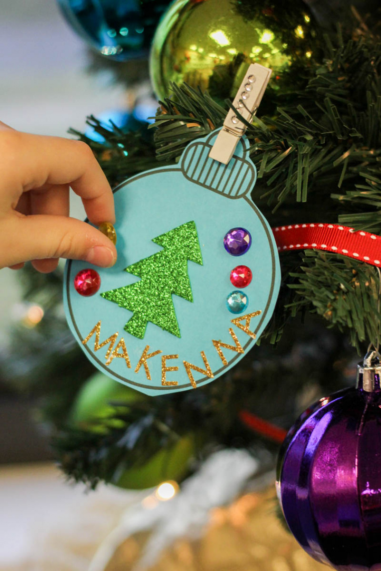 Use Christmas Ornaments to Colorize Your Classroom Management